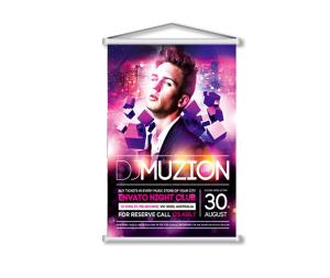 Banner - Tamanhos Diversos Lona 240g  4x0 Brilho Bastão de madeira, ponteira de plástico e cordão de nylon 